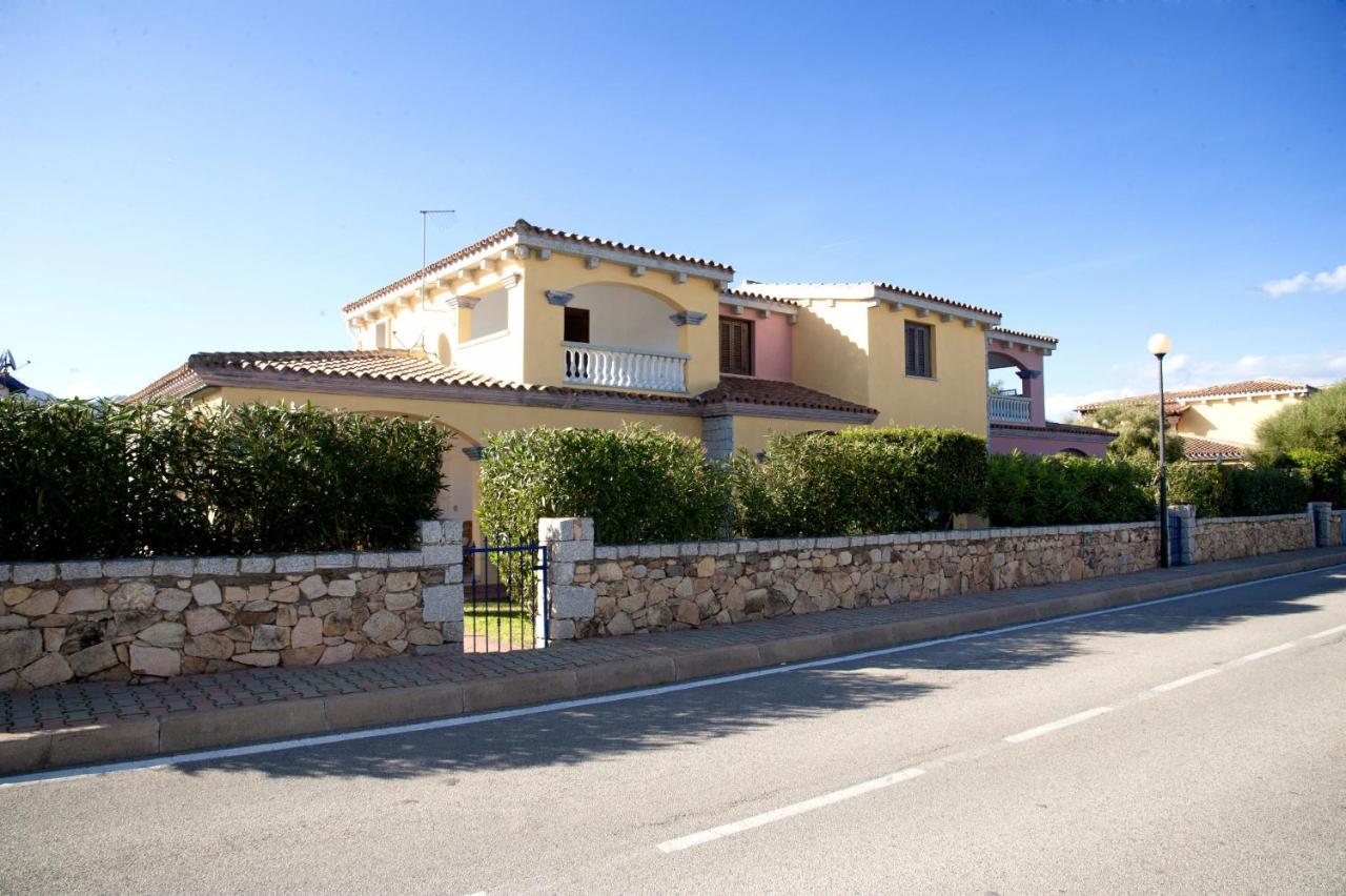 Residence Oasi E Oasi Blu San Teodoro  Exterior photo